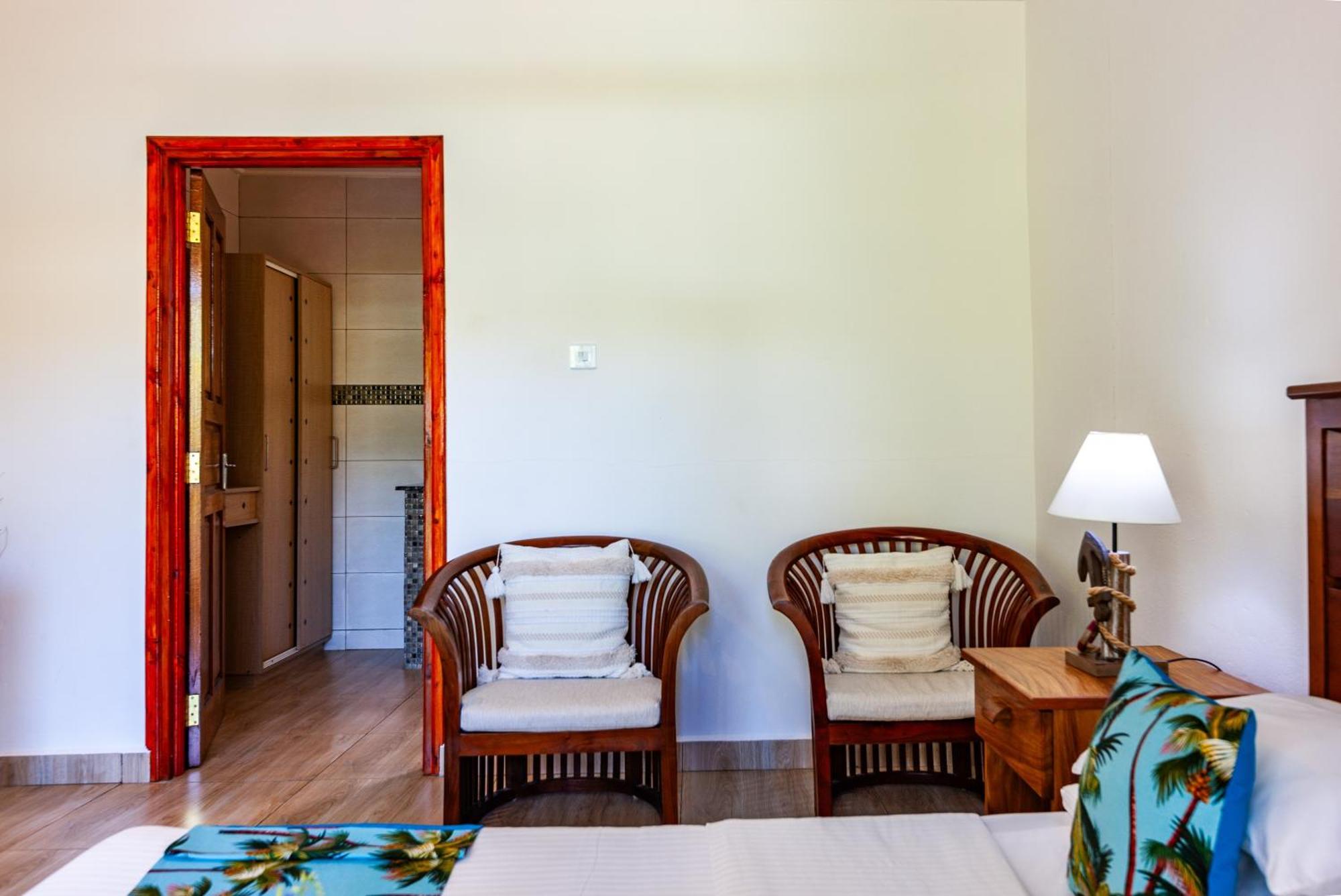 Chez Marston Hotel ลาดิก ภายนอก รูปภาพ