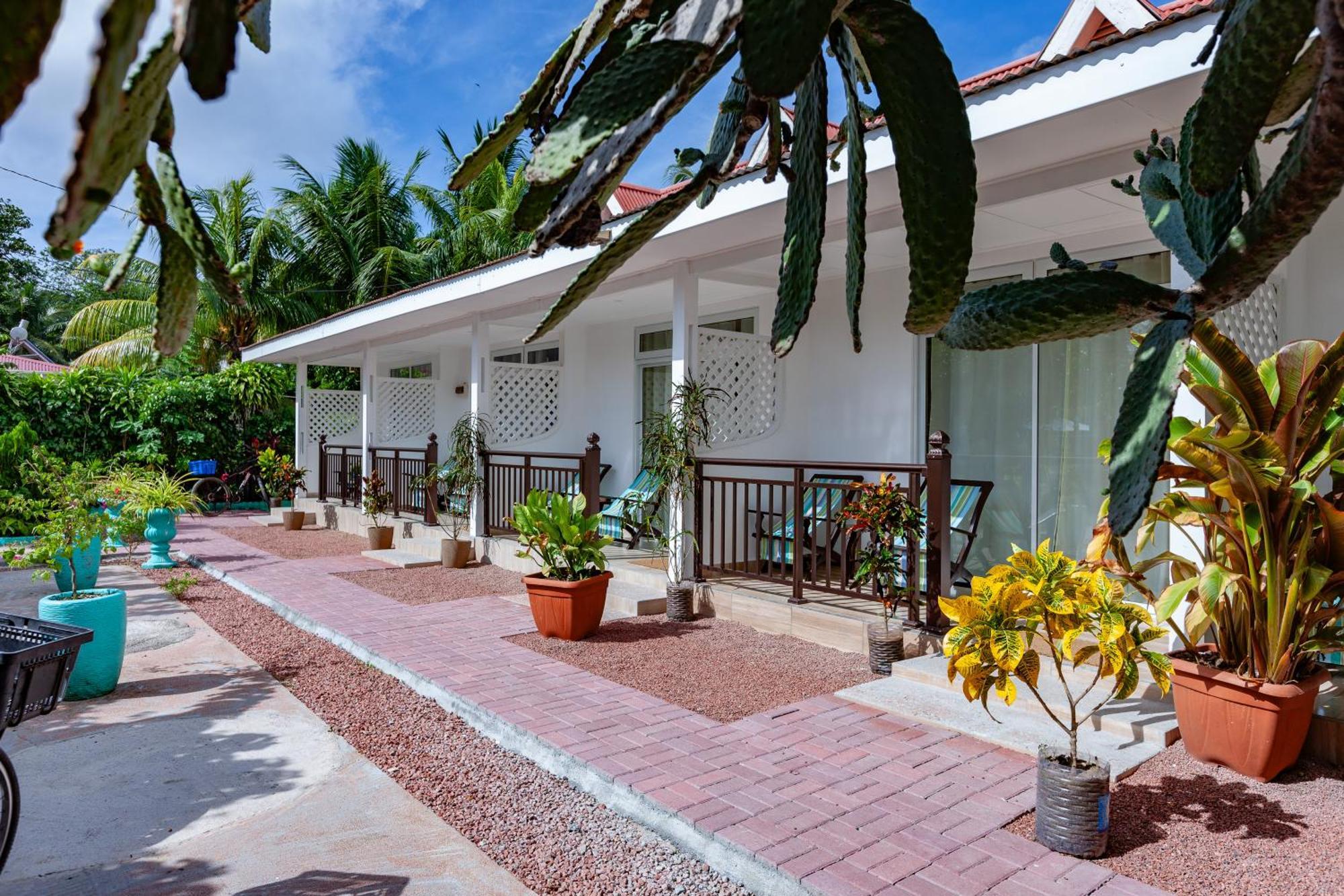 Chez Marston Hotel ลาดิก ภายนอก รูปภาพ